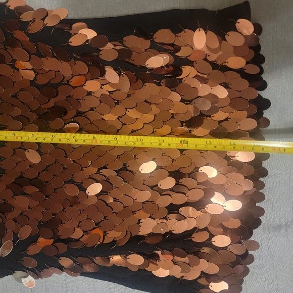 Black and bronze top - Picture 5 of 5